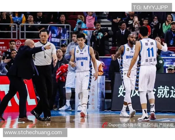 赛后分析:北京篮球队与上海篮球队的团队协作与战术执行探讨